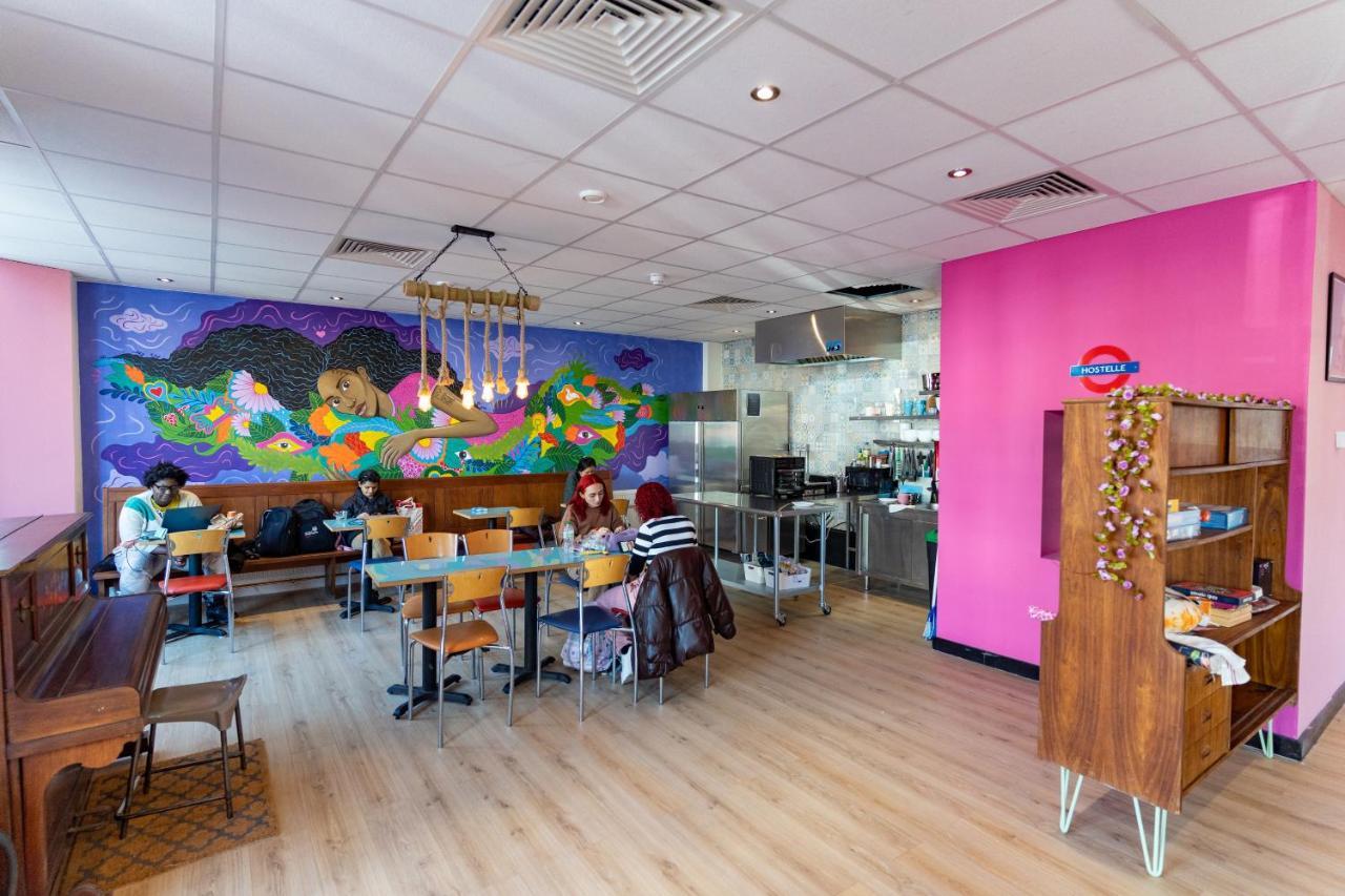 Hostelle - Women Only Hostel Лондон Екстериор снимка