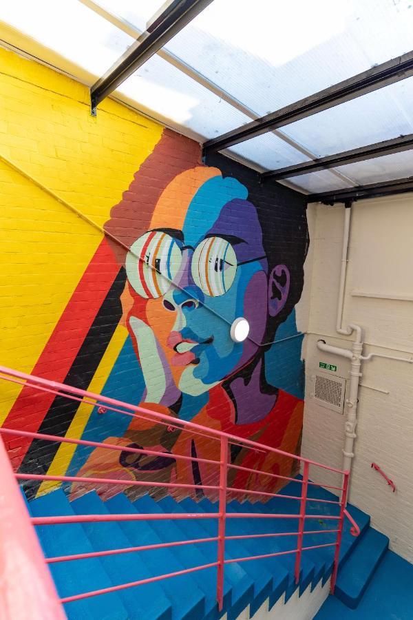 Hostelle - Women Only Hostel Лондон Екстериор снимка