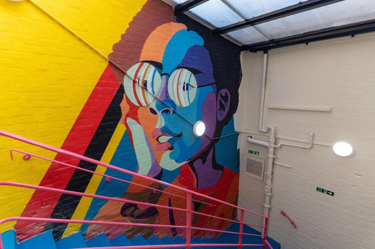 Hostelle - Women Only Hostel Лондон Екстериор снимка