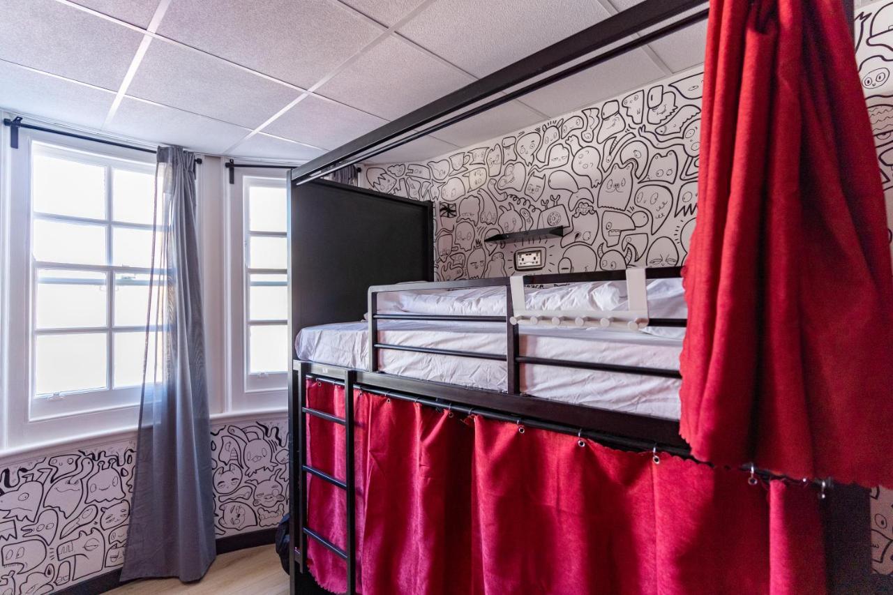 Hostelle - Women Only Hostel Лондон Екстериор снимка