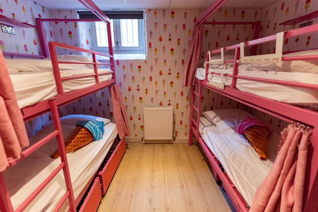 Hostelle - Women Only Hostel Лондон Екстериор снимка